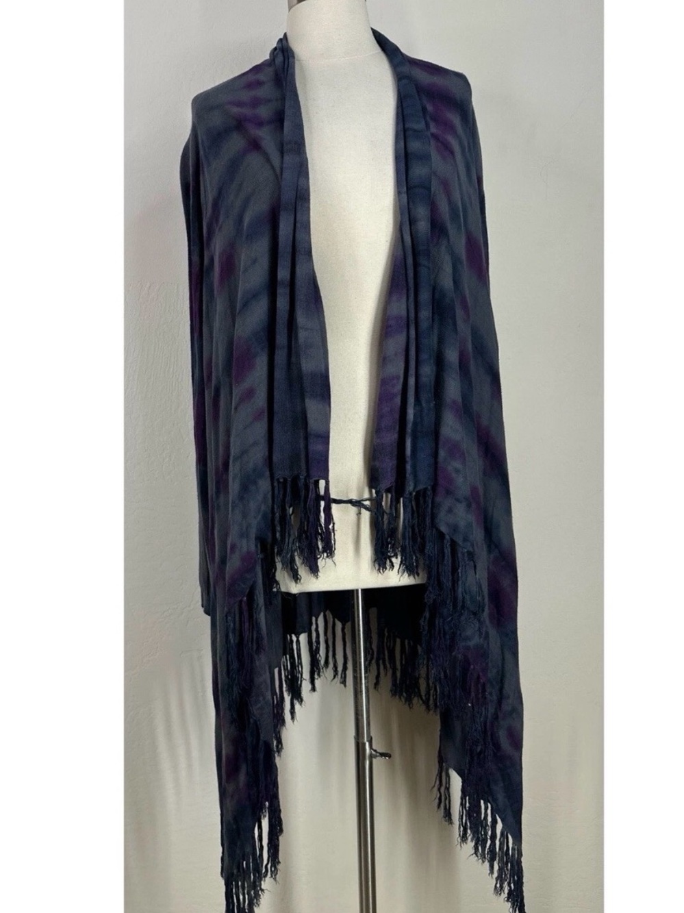 Cynthia Rowley rayón Dark Blue and Purple Fringe Shawl Wrap - Unbranded